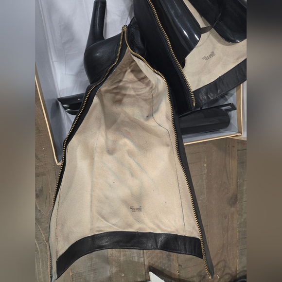 Michael Kors Women's Black 1" platform Lesly boots 6M - Picture 14 of 16